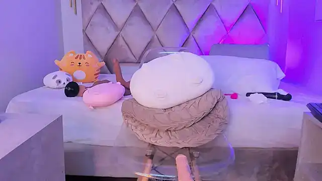 pamelajons_